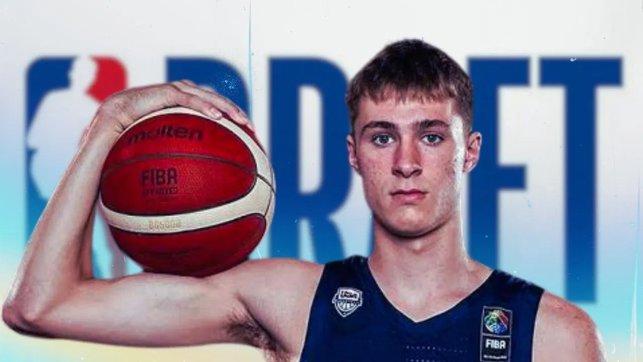 欧洲杯最佳阵容揭晓：施罗德MVP，东契奇领跑得分抢断